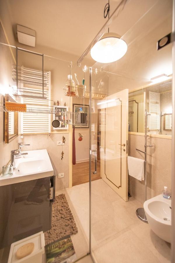 Apartmán Residenza Al Pavone Luxury With Terrace Lucca Exteriér fotografie
