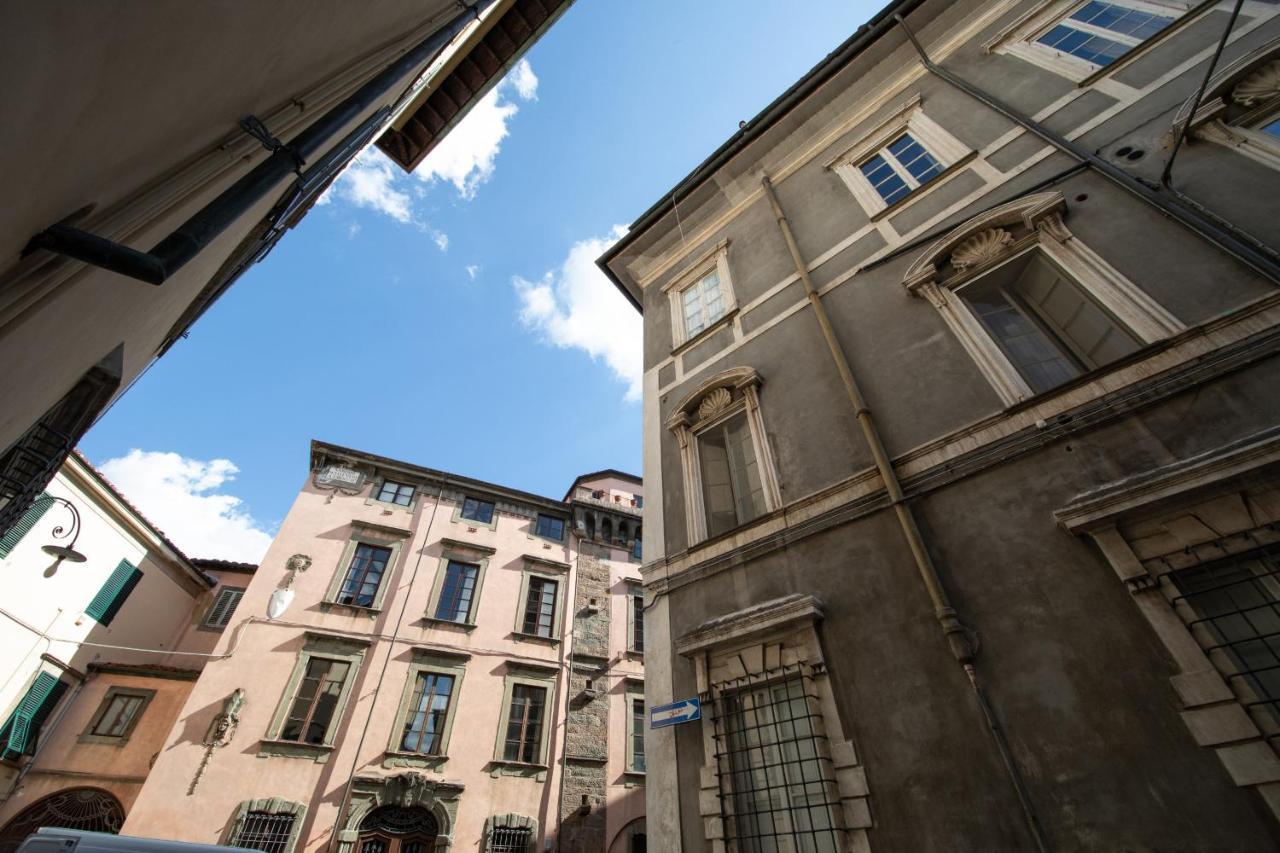 Apartmán Residenza Al Pavone Luxury With Terrace Lucca Exteriér fotografie